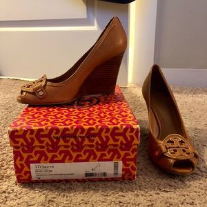 Tory Burch Open Toe Wedges (Size 9)